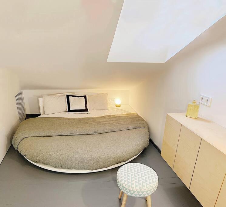 Apartamento De Diseno Frente Al Museo Del Prado Madrid